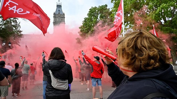 Des manifestations hautes en couleur contre la réforme Drainville