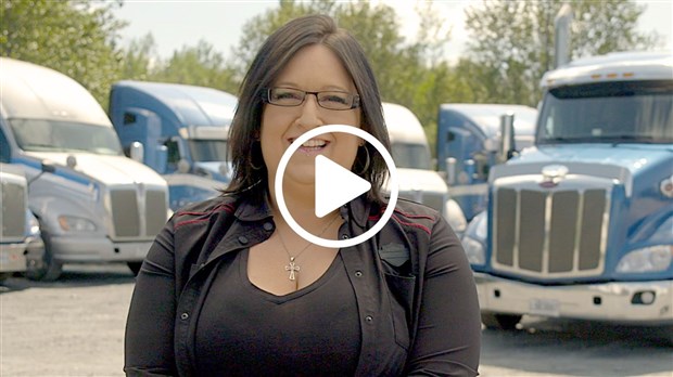 Coeur de trucker: une Beaucevilloise à la recherche de son copilote pour la vie