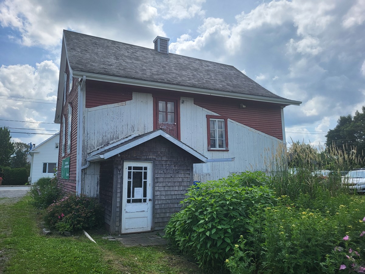 Réouverture de la Maison Rouge à SaintHonorédeShenley