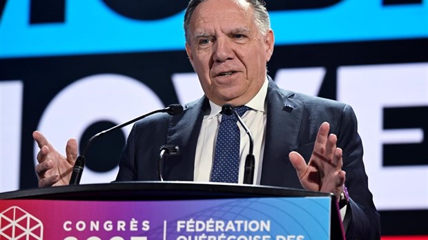 François Legault se présente les mains vides au congrès annuel de la FQM