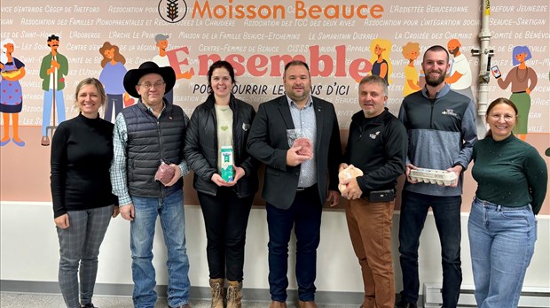 Plusieurs dons remis à Moisson Beauce par des producteurs beaucerons