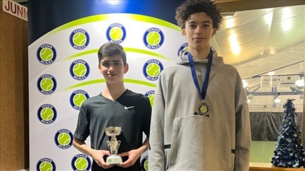 Jean-Pascal Giroux remporte un tournoi provincial de tennis