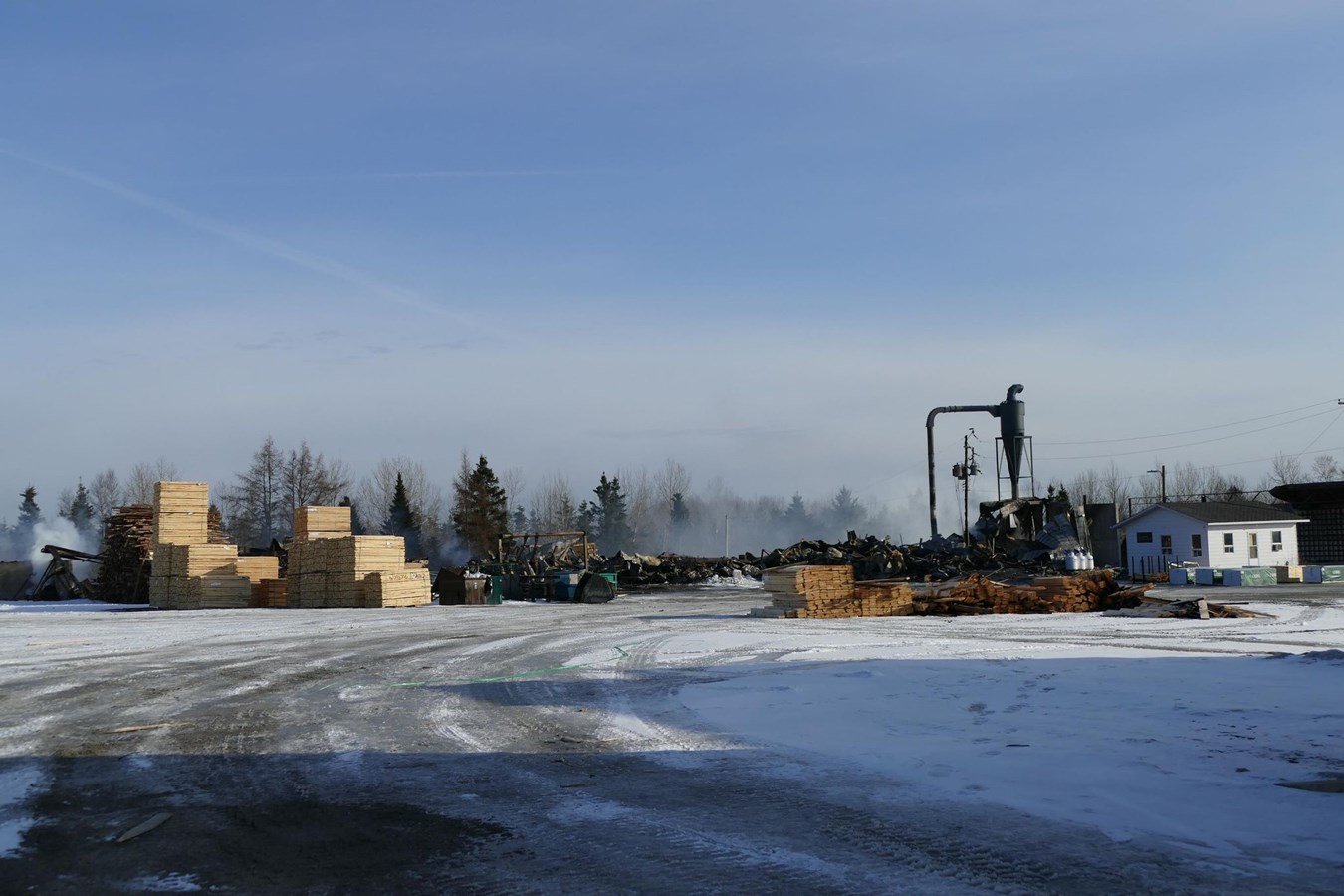 La Scierie PR Lumber rasée par les flammes