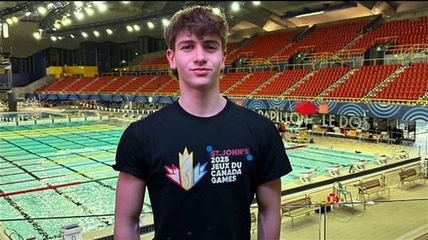 Le nageur Émile Bergeron aux Championnats canadiens de l'Est 