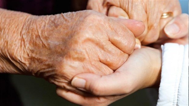 Accompagner la personne âgée en CHSLD et en fin de vie