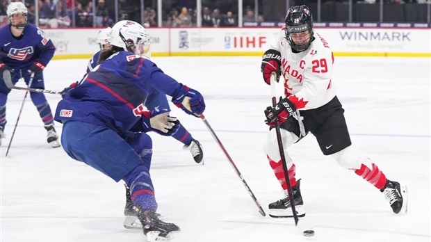 Marie-Philip Poulin se lève et les Canadiennes sont championnes du monde