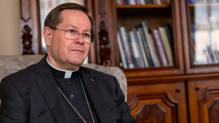 Le cardinal Lacroix demeure en retrait «encore un certain temps»