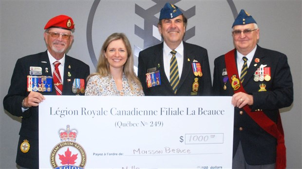 La Légion royale remet près de 7 000 $ à la communauté