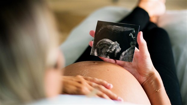 Coqueluche: vaccination des femmes enceintes et des bébés 