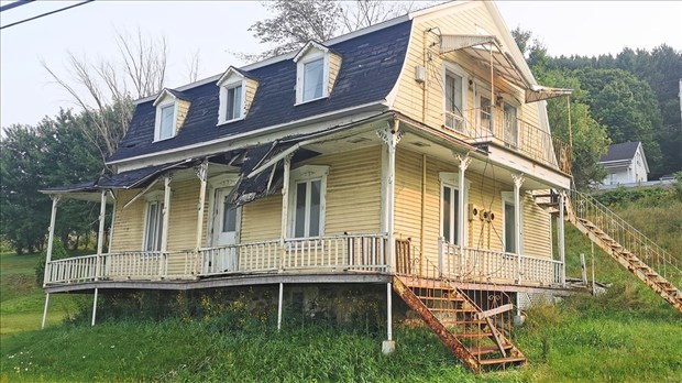 Maison délabrée à Beauceville: un citoyen réclame sa démolition