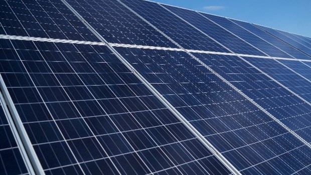 Comment choisir le bon système de panneaux solaires pour votre maison?