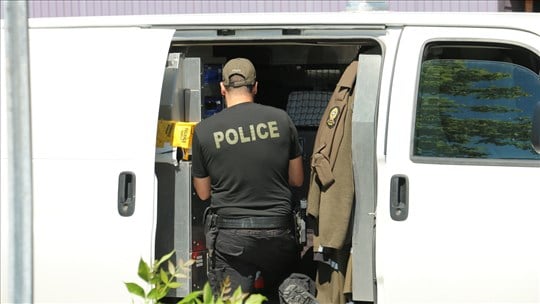 Cinq personnes arrêtées suite à des perquisitions à Saint-Georges