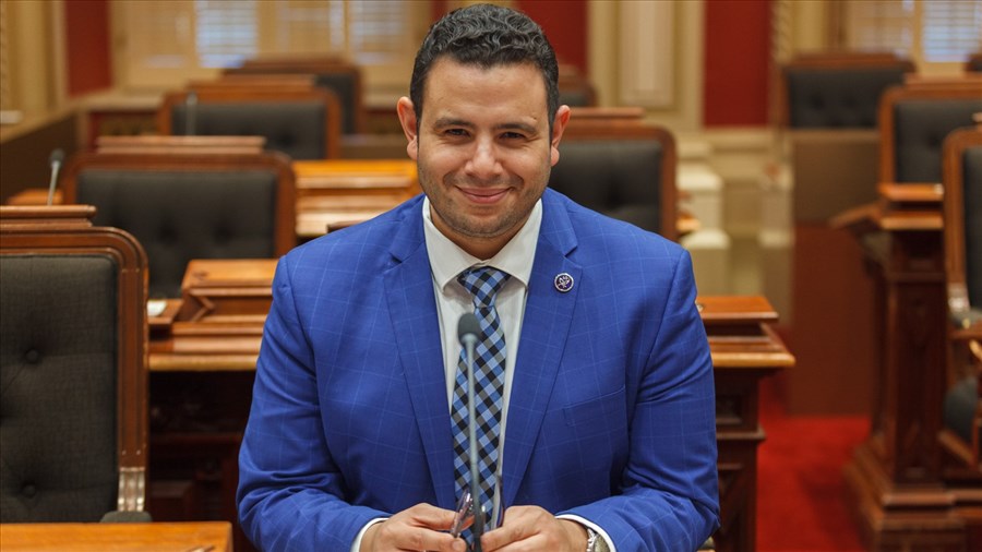 Signature d’un accord canadien: Samuel Poulin représente le Québec à Yellowknife