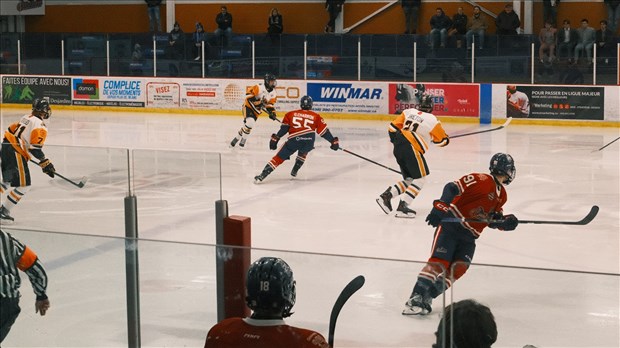 Les Chevaliers de Lévis l'emportent contre Châteauguay