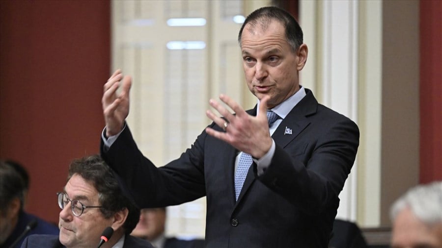 Le ministre Eric Girard annonce une aide modeste pour les contribuables