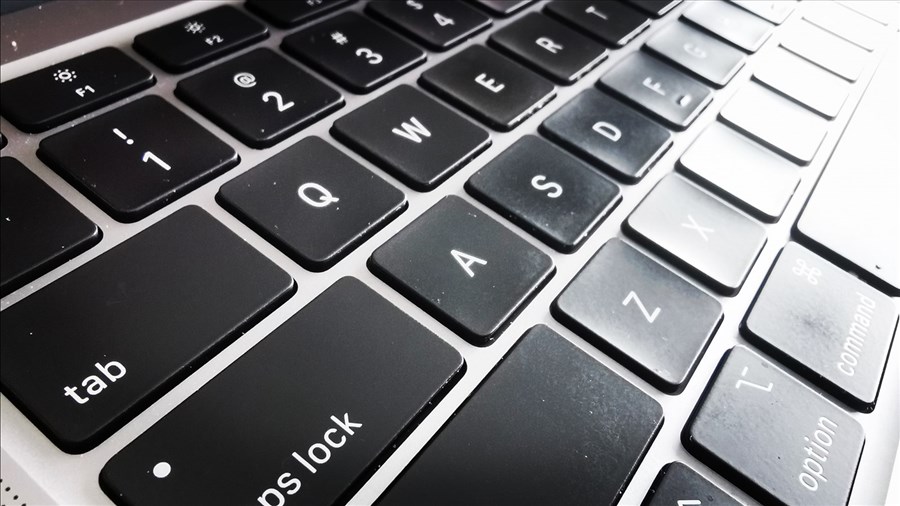 Vente de matériel informatique par le CSSBE