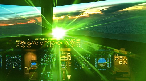 Aéroport de Saint-Georges: des aéronefs pointés au laser