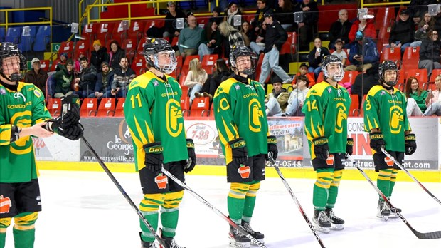 Les Condors terminent troisièmes malgré une lourde défaite à Valleyfield