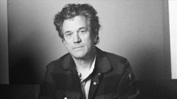 René Lussier en prestation musicale à Notre-Dame-des-Pins 