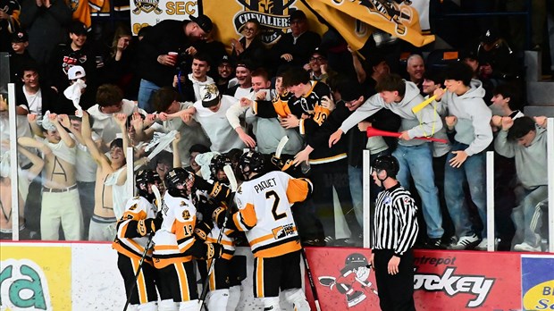 Victoire à guichet fermé pour les Chevaliers de Lévis