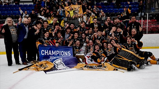 Les Chevaliers remportent la Coupe Jimmy-Ferrari 