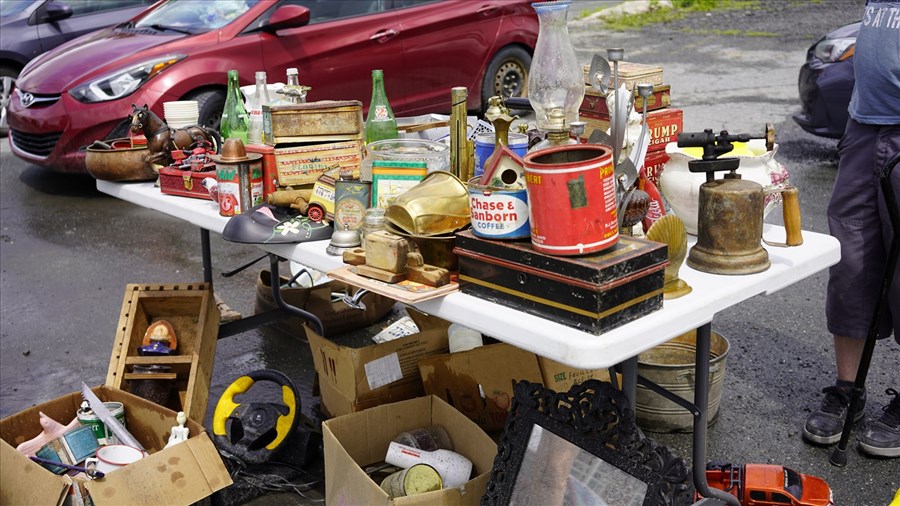 C'est le début de la saison des ventes de garage