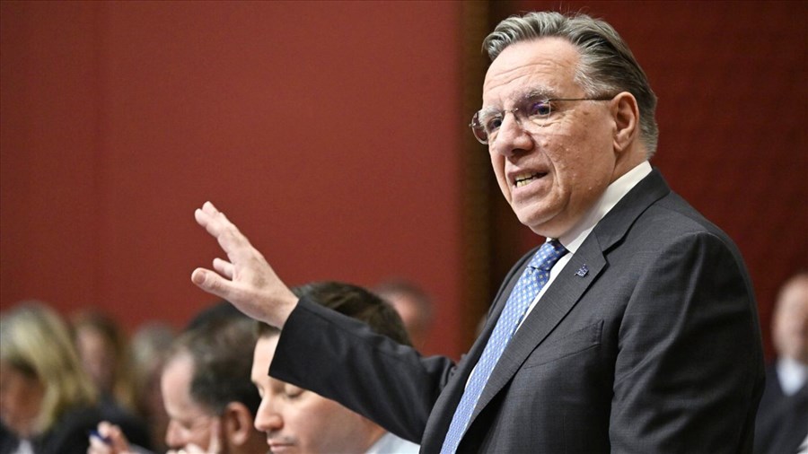 La CAQ en baisse, le PQ toujours en tête, selon un sondage