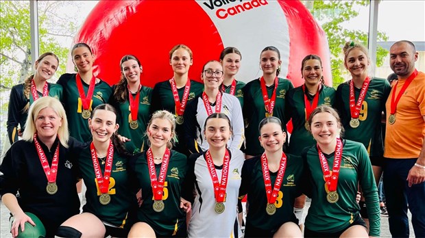 Club civil de volleyball: neuf victoires et aucune défaite au tournoi national!