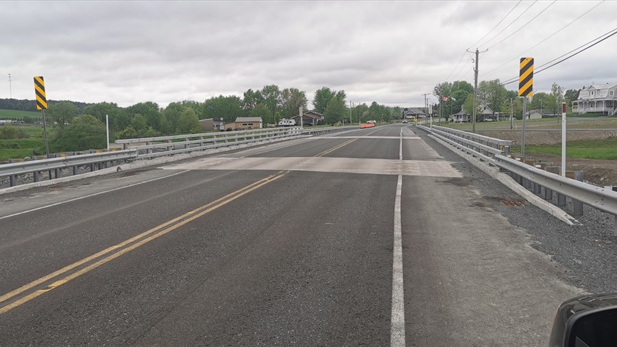 Fermeture du pont de la rivière des Plante