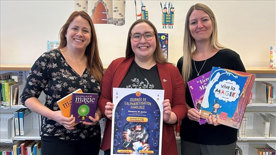 De la magie pour célébrer la Journée de l’alphabétisation familiale