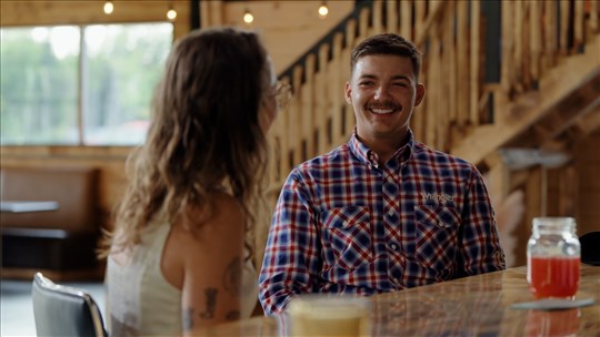 L'Amour est dans le pré: Ariane a un coup de coeur