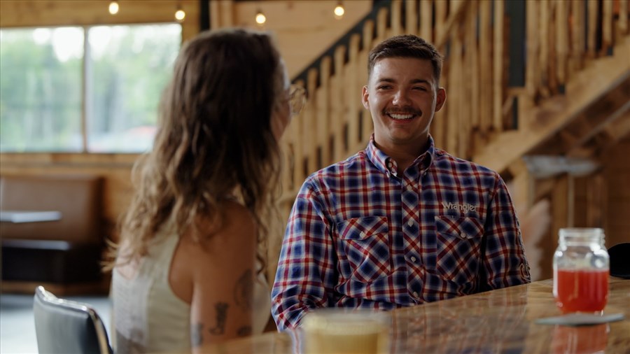 L'Amour est dans le pré: Ariane a un coup de coeur
