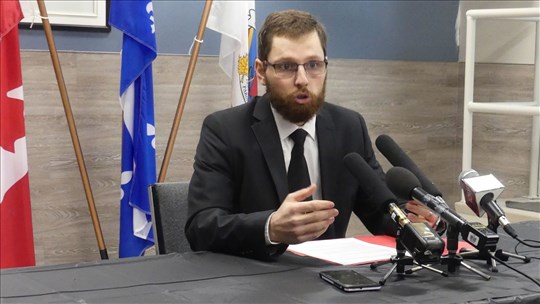 L'aspirant candidat Mario Roy réaffirme son attachement au Canada