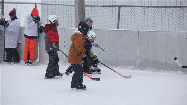 Scott parmi les finalistes au concours Kraft Hockeyville