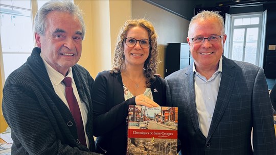 Le livre Chroniques de Saint-Georges en photos, vol. 2 disponible