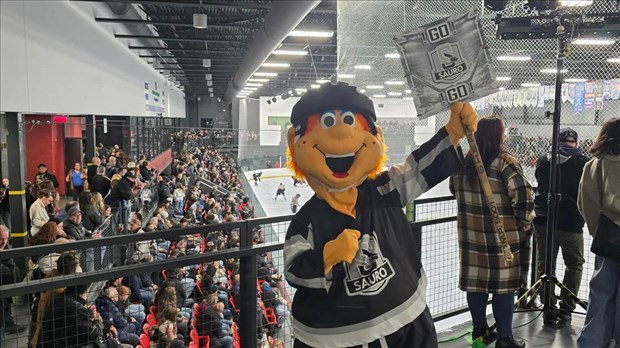 Lac-Mégantic prend les devants 1-0 contre Coaticook en finale