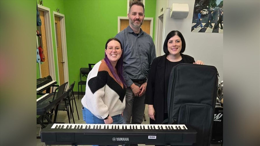Don de 1 350 $ pour l'achat d'un piano numérique