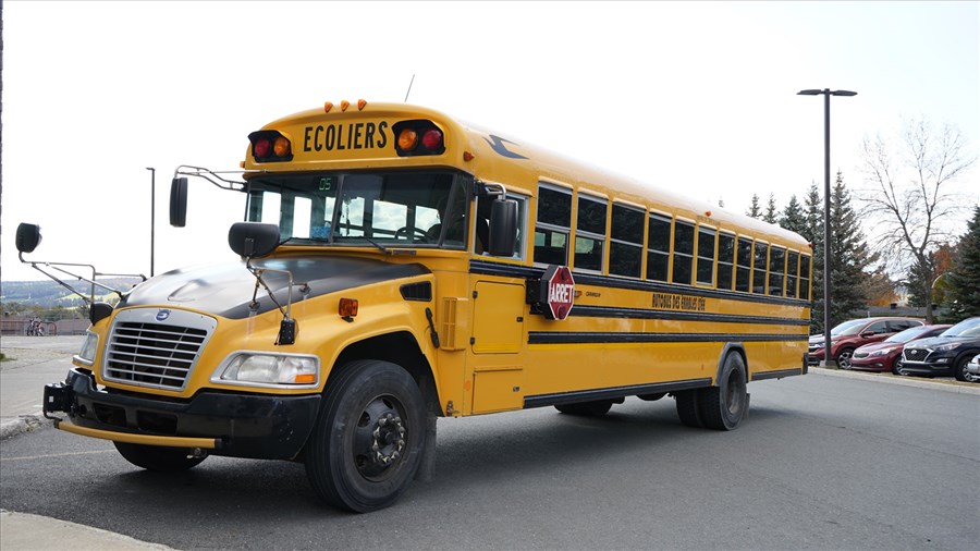 Autobus des Érables vote un mandat unanime pour 14 jours de grève