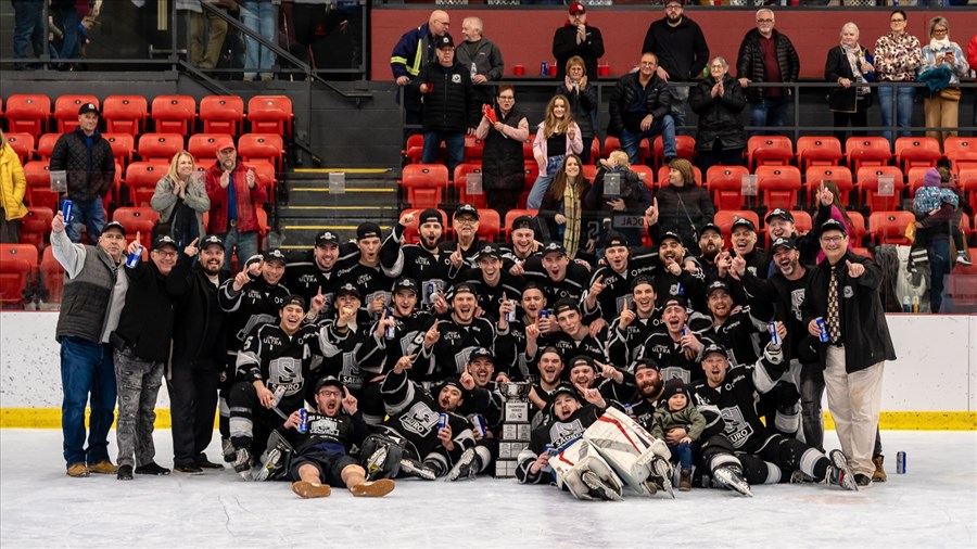 Lac-Mégantic remporte le championnat de la LRH pour la première fois