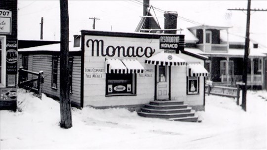 Le restaurant Monaco de la 2e Avenue