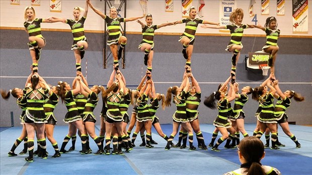 Démonstration annuelle des Jabs Cheerleading