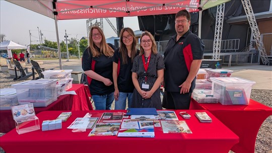 Le salon littéraire La jeunesse s’invite aux Plumes de chez nous célèbre ses 5 ans
