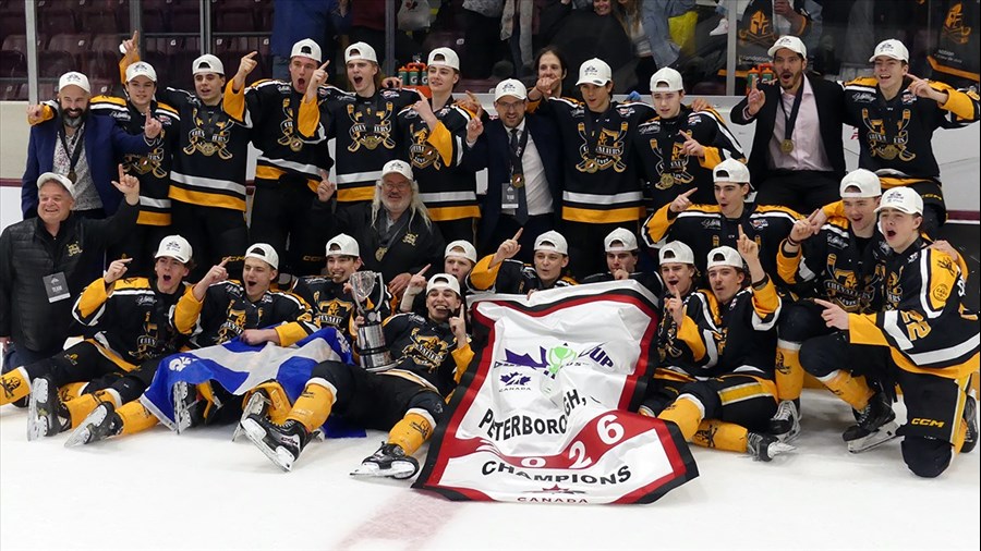 Les Chevaliers de Lévis remportent la Coupe Telus 