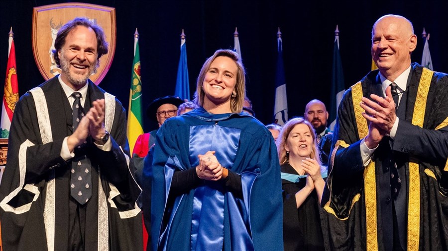 Un doctorat honorifique remis à Marie-Philip Poulin