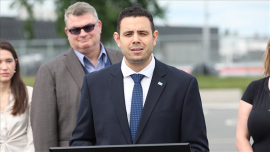 Tarifs américains supplémentaires: Samuel Poulin appelle à un plan clair