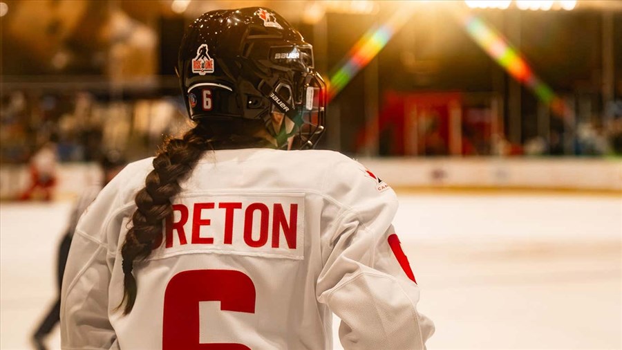 Rosalie Breton remporte la série de rivalité avec le Canada